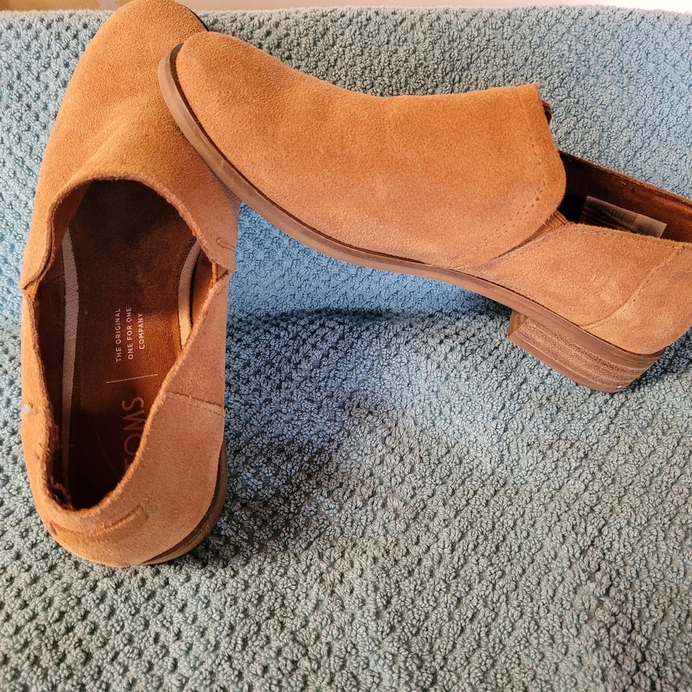 Toms shoes